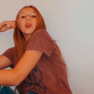 Meet your Posher, Macie